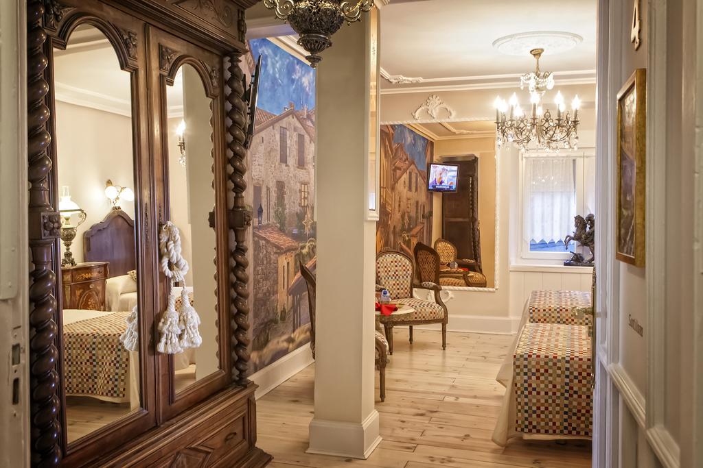 Hostal Boutique Puerta Del Sol Торелавега Стая снимка