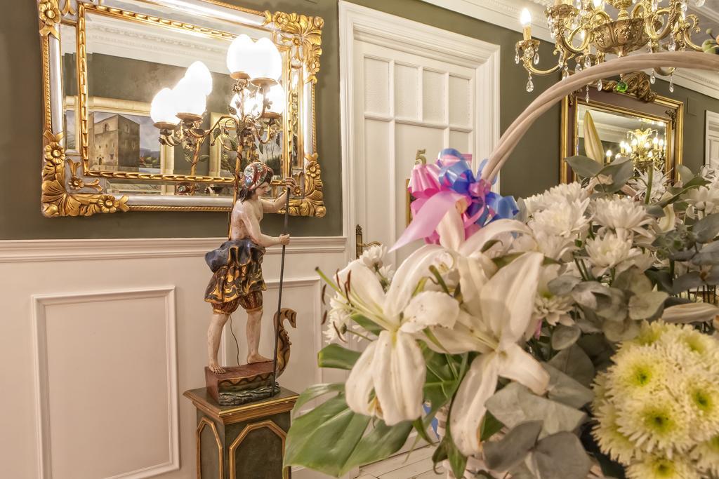 Hostal Boutique Puerta Del Sol Торелавега Екстериор снимка