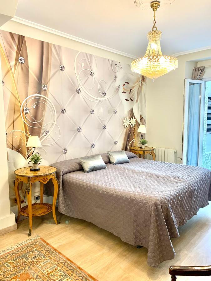 Hostal Boutique Puerta Del Sol Торелавега Екстериор снимка