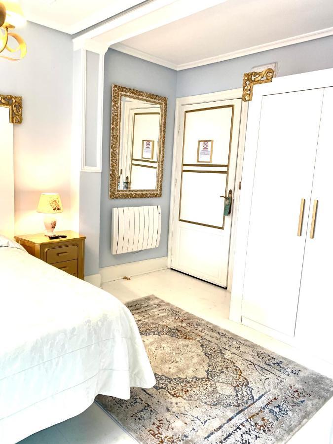 Hostal Boutique Puerta Del Sol Торелавега Екстериор снимка