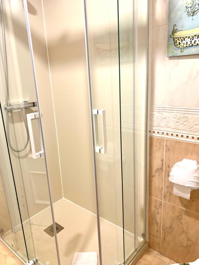 Hostal Boutique Puerta Del Sol Торелавега Екстериор снимка