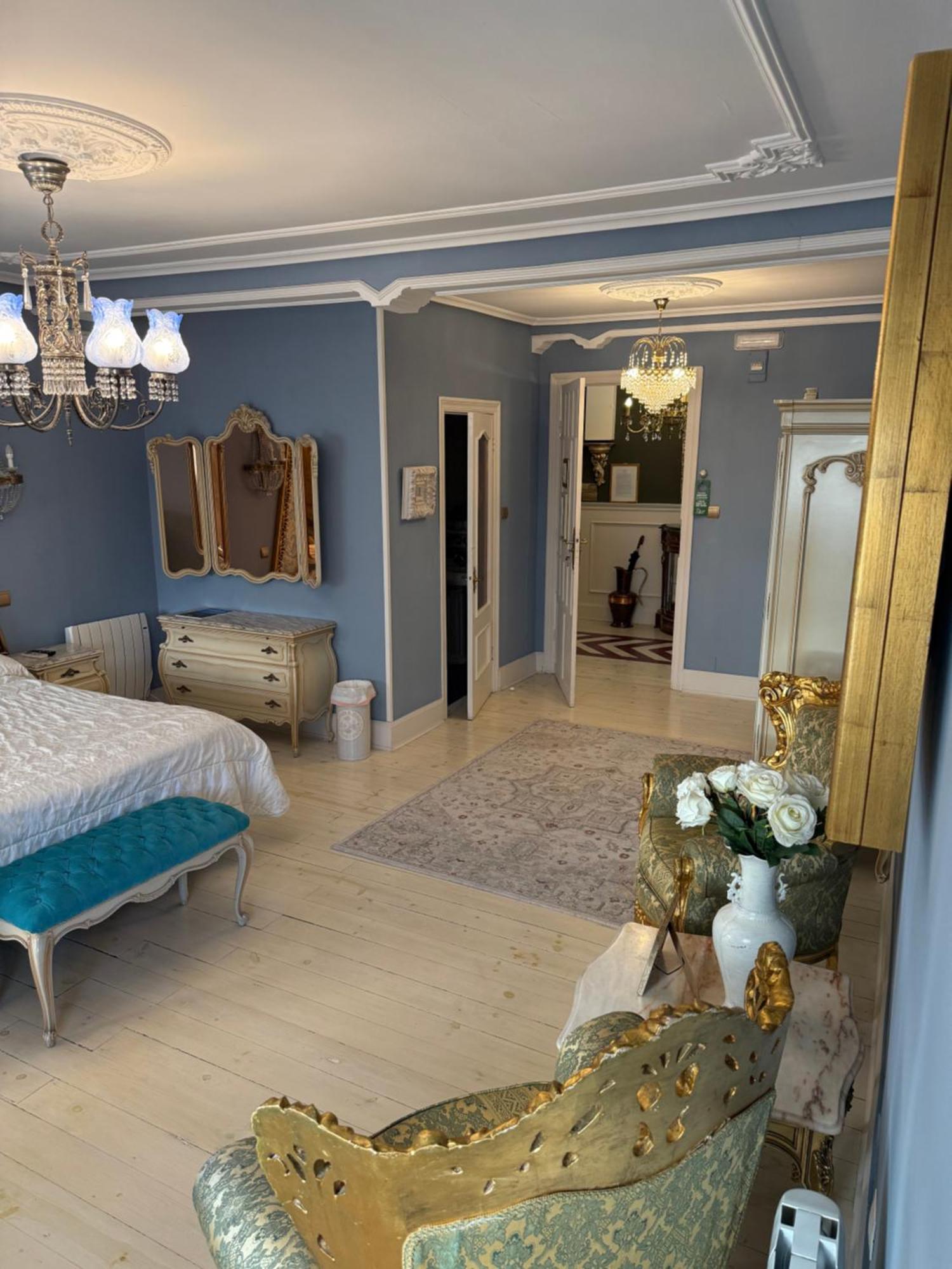 Hostal Boutique Puerta Del Sol Торелавега Екстериор снимка
